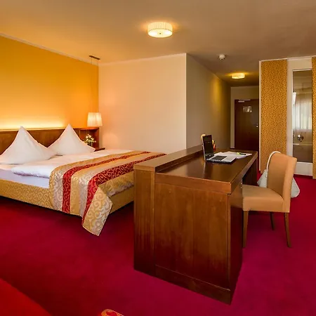 فندق Hotel-restaurant Distlerhof Leinburg